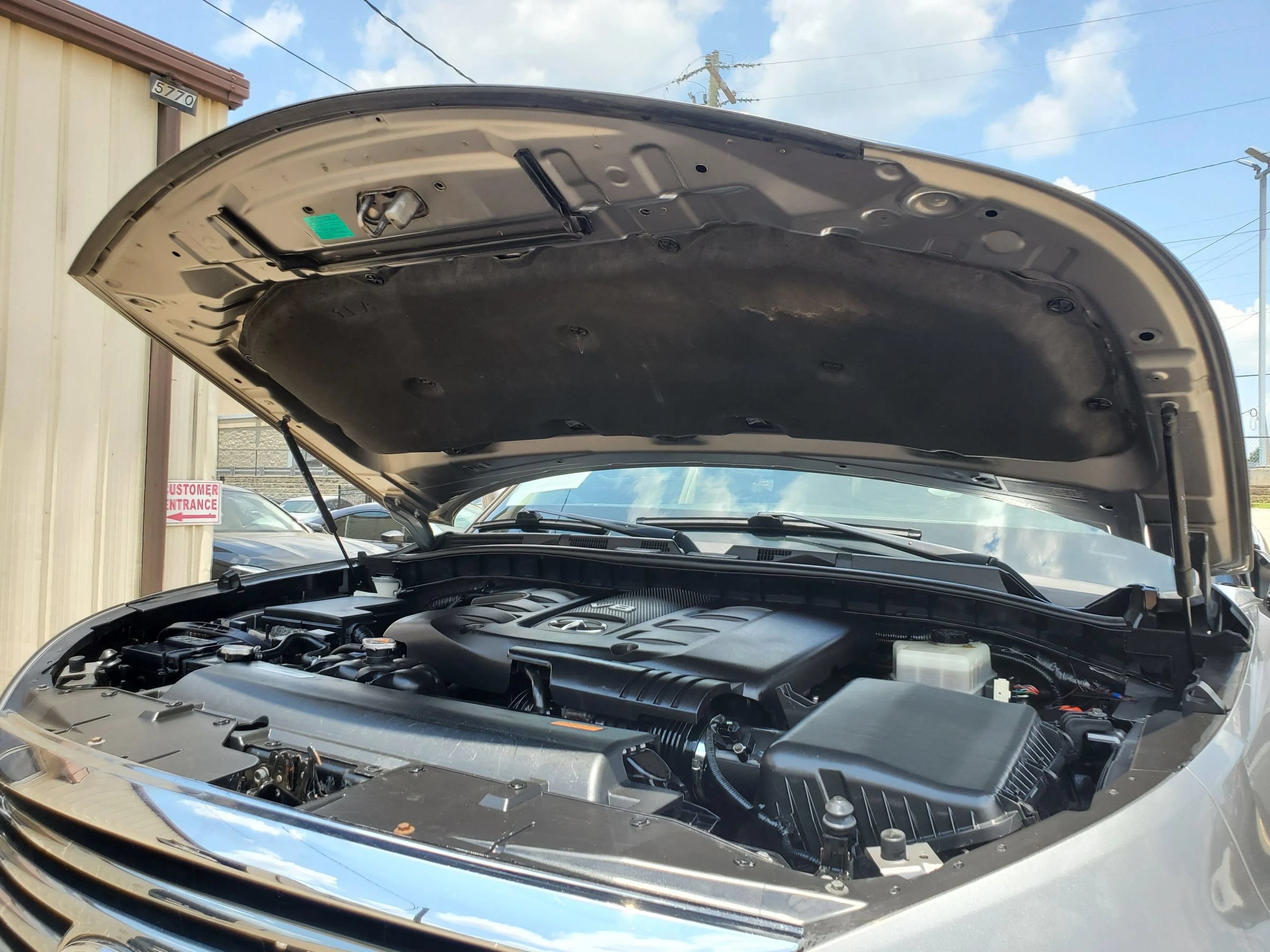 Used 2014 INFINITI QX80 4WD w/ Theater Package image 65