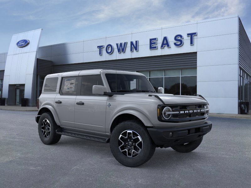 New 2026 Ford Bronco Outer Banks image 7