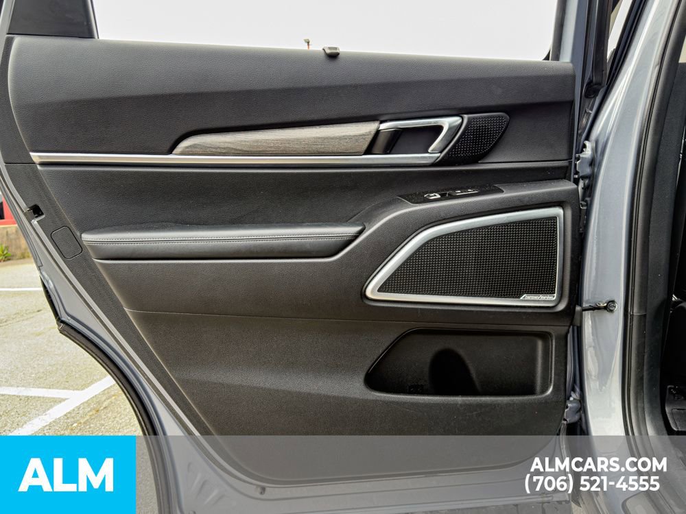 Used 2021 Kia Telluride SX w/ SX Prestige Package image 16