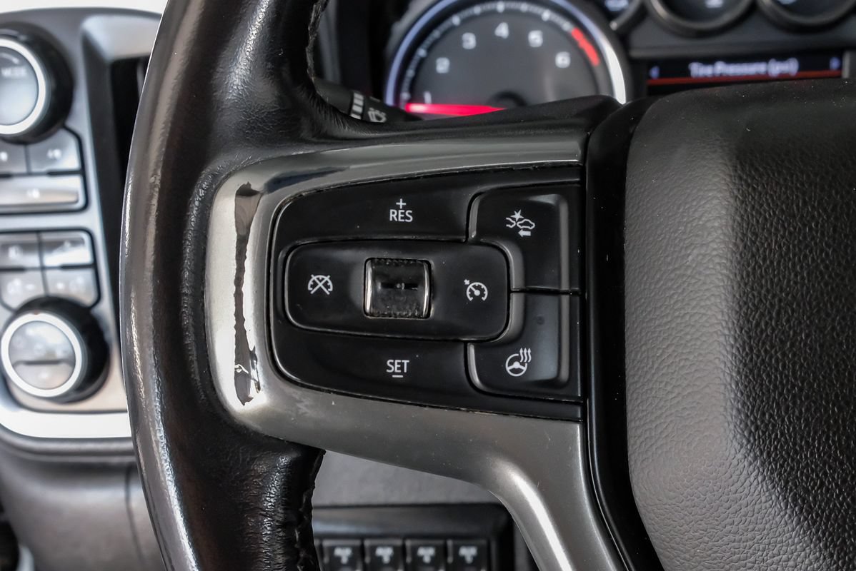 Used 2021 Chevrolet Silverado 2500 LT w/ Convenience Package AWD/4WD image 18