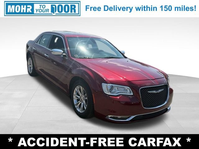 Used 2017 Chrysler 300 C RWD image 7
