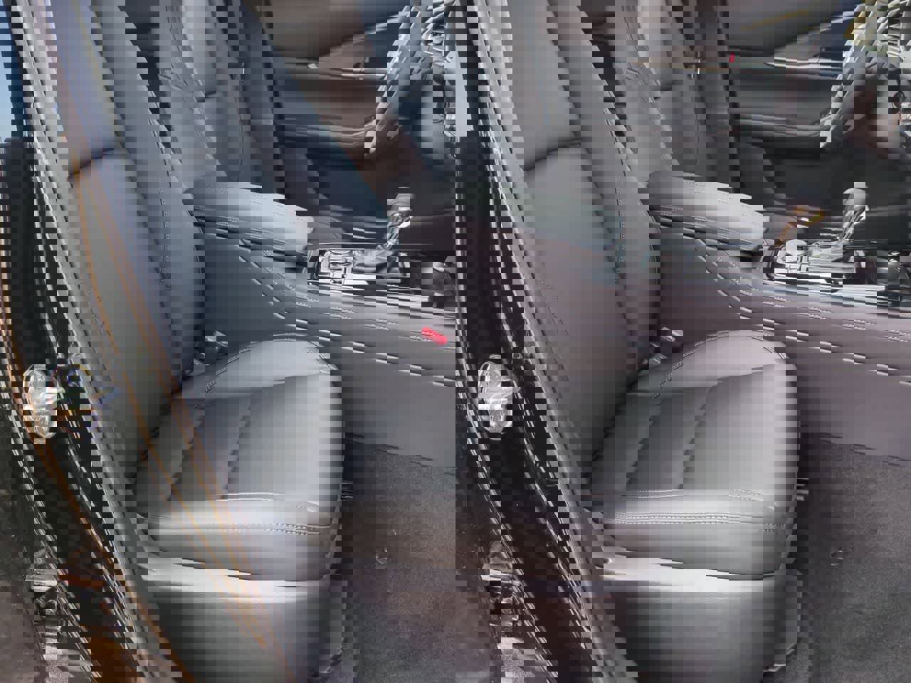 New 2025 MAZDA CX-30 AWD 2.5 S w/ Select Sport Pkg image 19