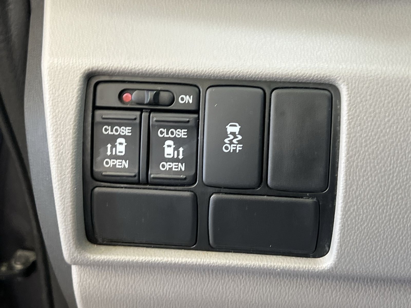 Used 2016 Honda Odyssey SE image 37