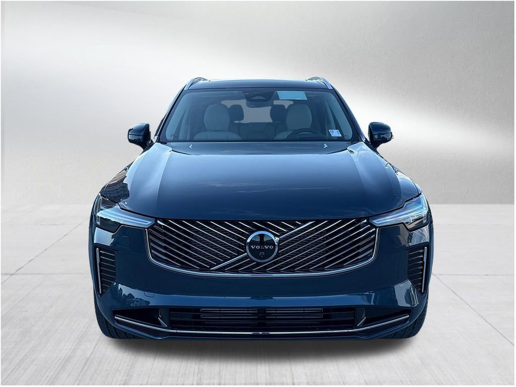 New 2026 Volvo XC90 T8 Ultra w/ Protection Package Premier image 2