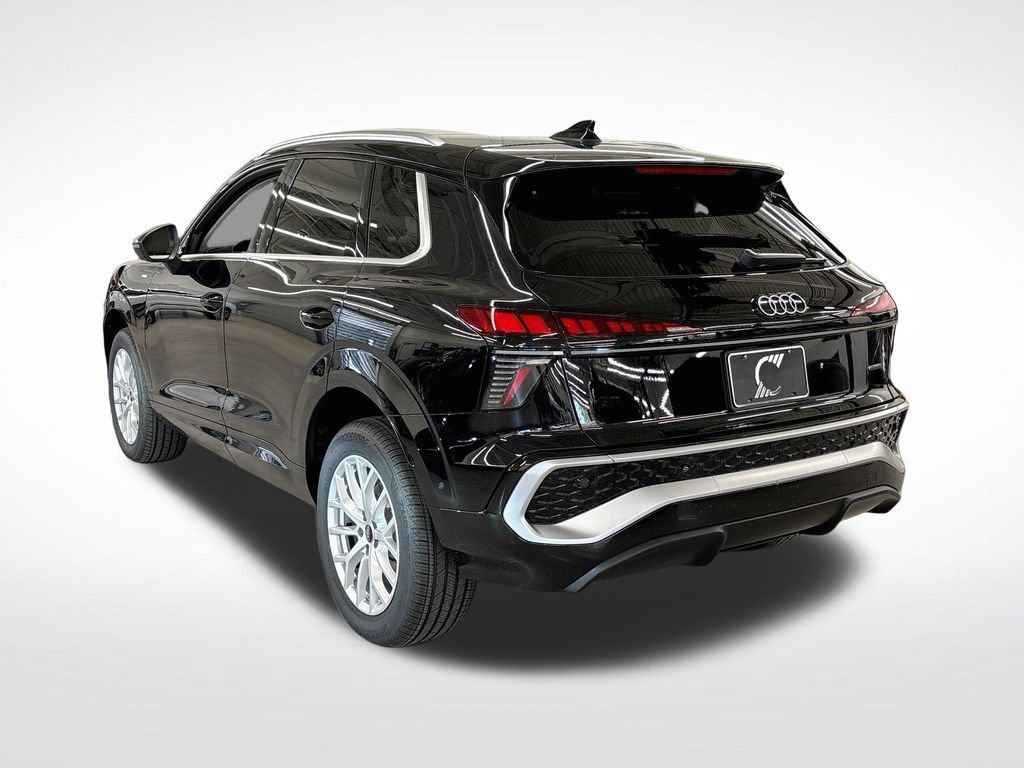 New 2026 Audi Q3 quattro 2.0T AWD/4WD image 3