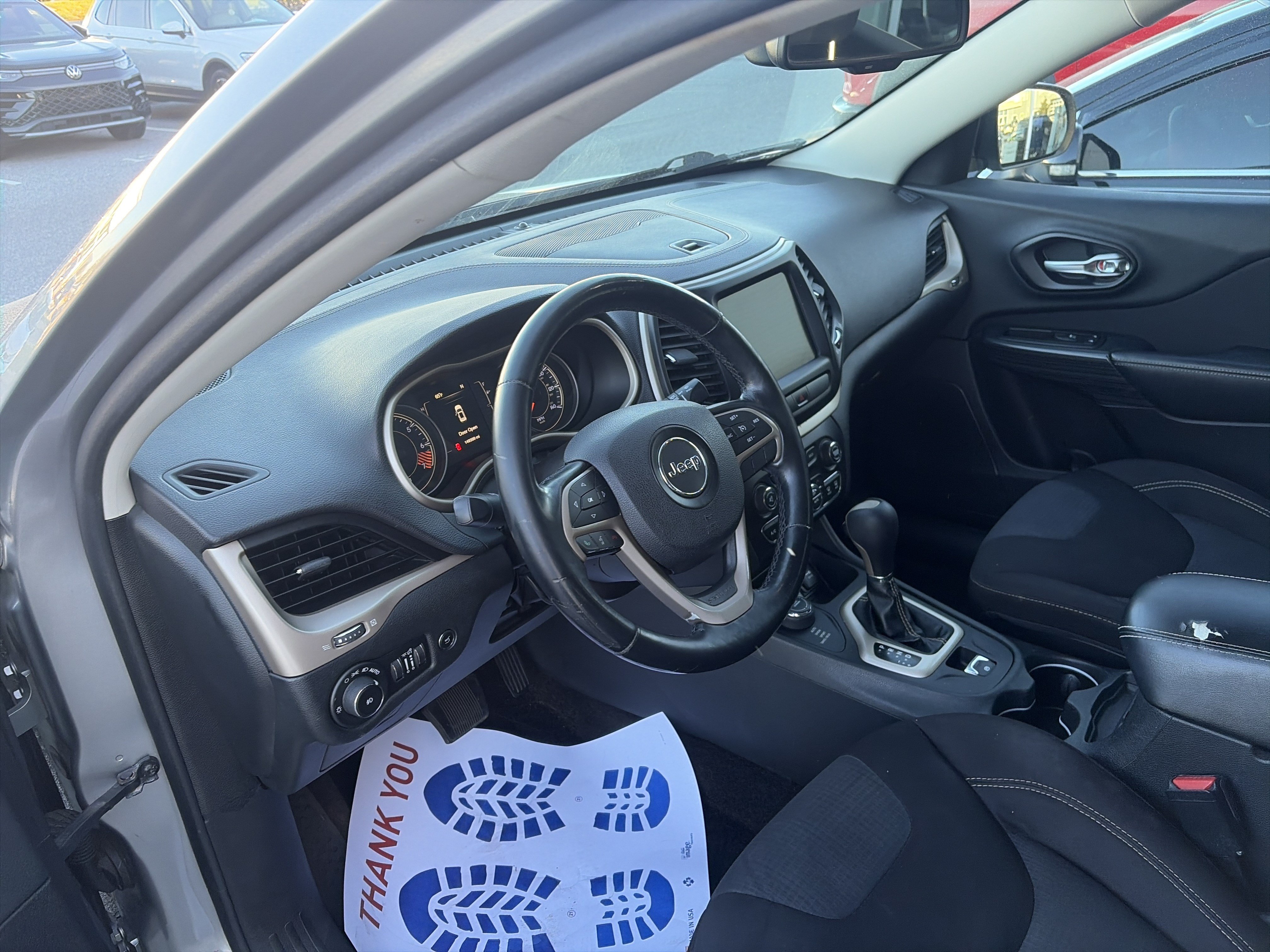Used 2015 Jeep Cherokee Latitude w/ Comfort/Convenience Group AWD/4WD image 15