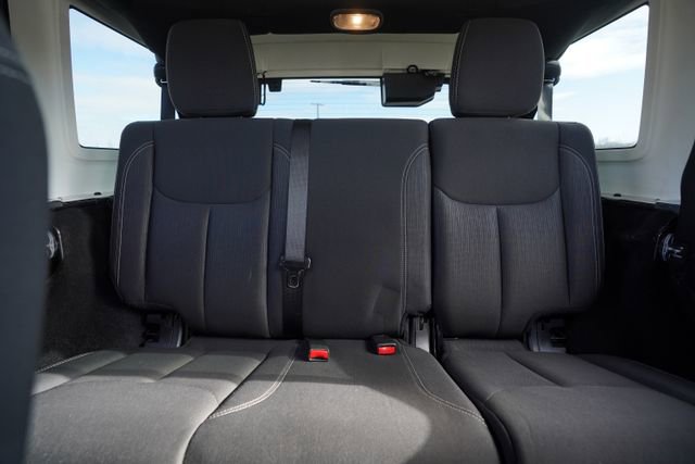 Used 2016 Jeep Wrangler Unlimited Rubicon w/ Connectivity Group image 33