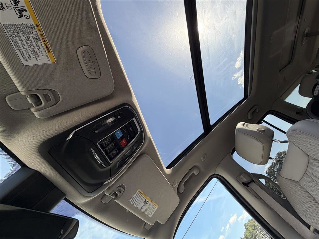 Used 2024 Jeep Wagoneer L Series III w/ Premium Group I AWD/4WD image 15