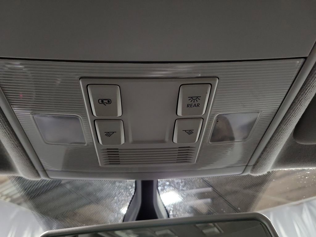 Used 2019 Volkswagen Tiguan SEL image 21