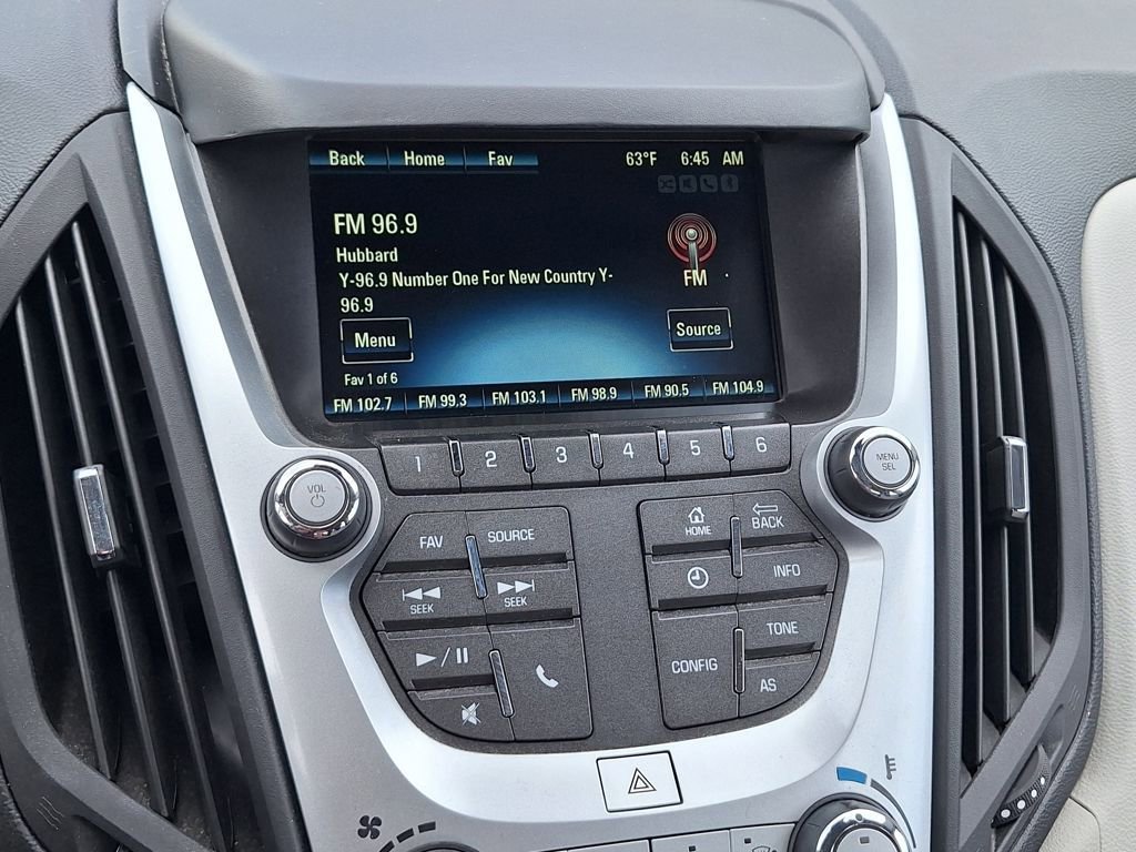 Used 2017 Chevrolet Equinox LS image 19