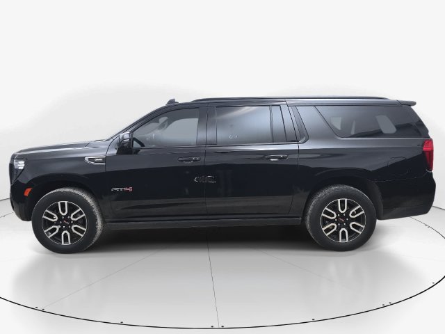 Used 2021 GMC Yukon XL AT4 w/ AT4 Premium Plus Package AWD/4WD image 9