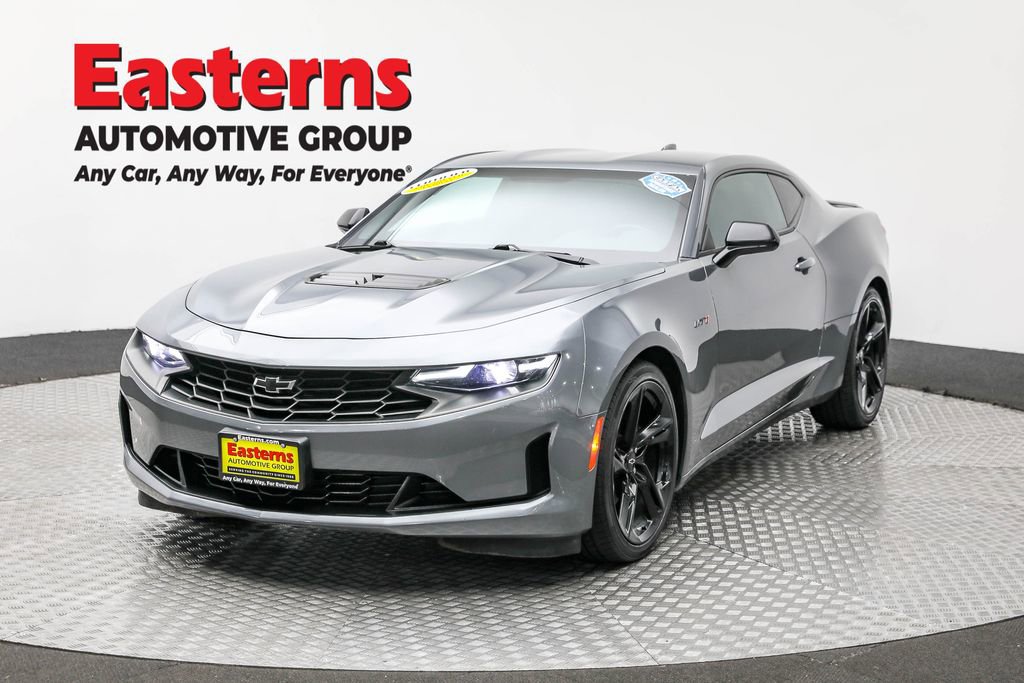 Used 2021 Chevrolet Camaro LT image 1
