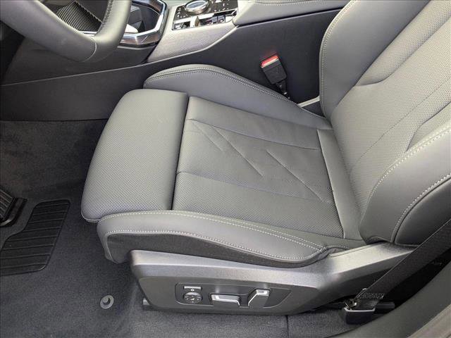 Used 2025 BMW X3 xDrive30i w/ Premium Package image 4