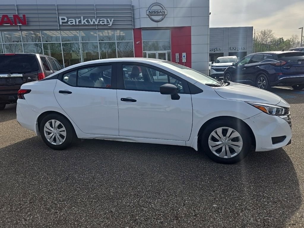 Used 2023 Nissan Versa S w/ Trunk Package FWD image 8