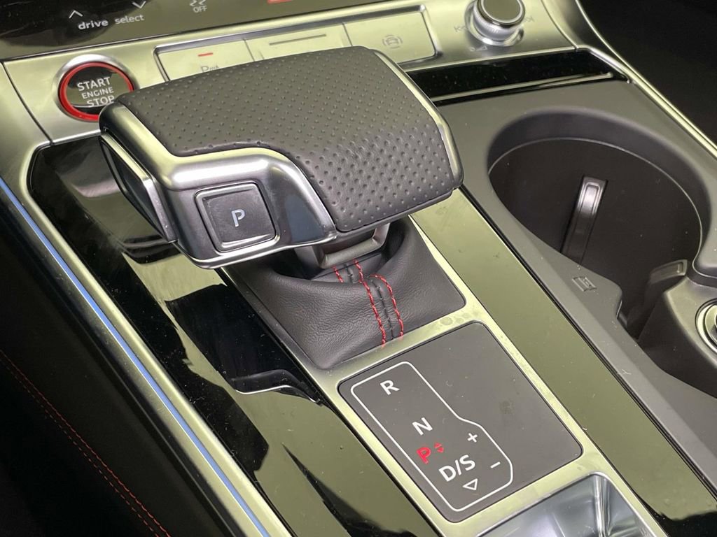 New 2025 Audi RS 6 performance image 33