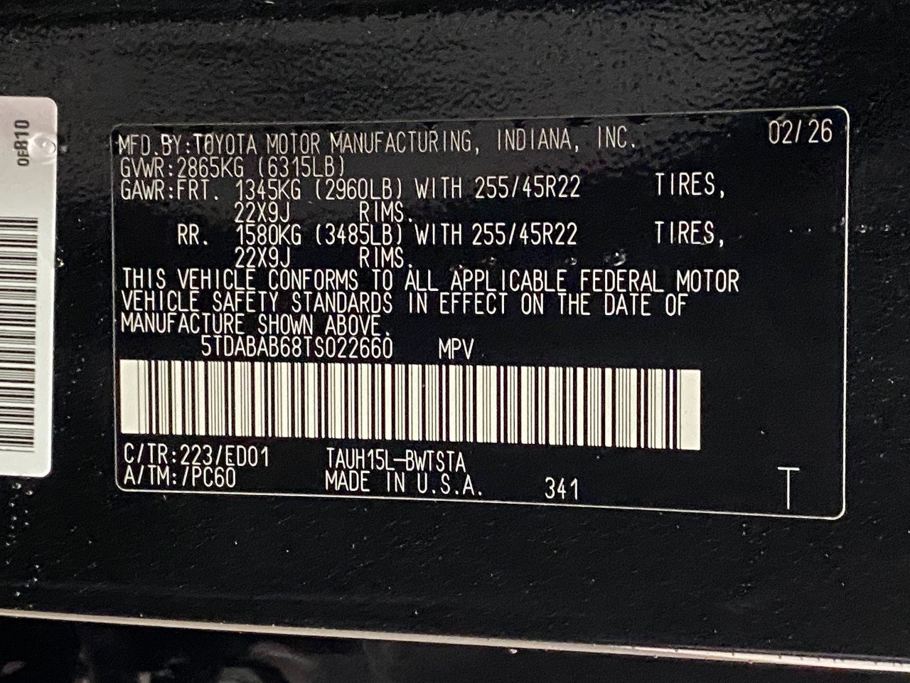 New 2026 Lexus TX 500h AWD image 32