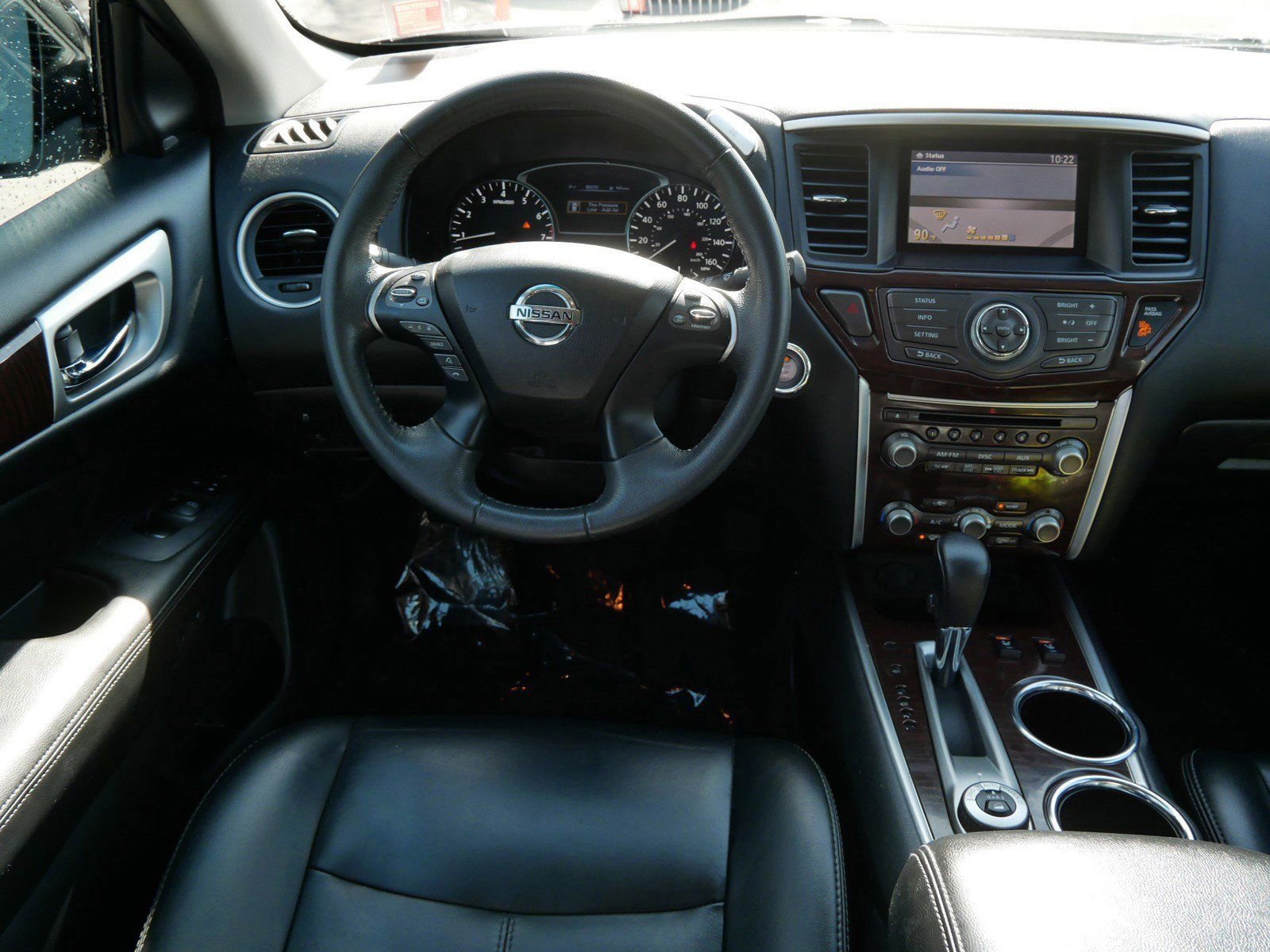 Used 2015 Nissan Pathfinder SL image 12