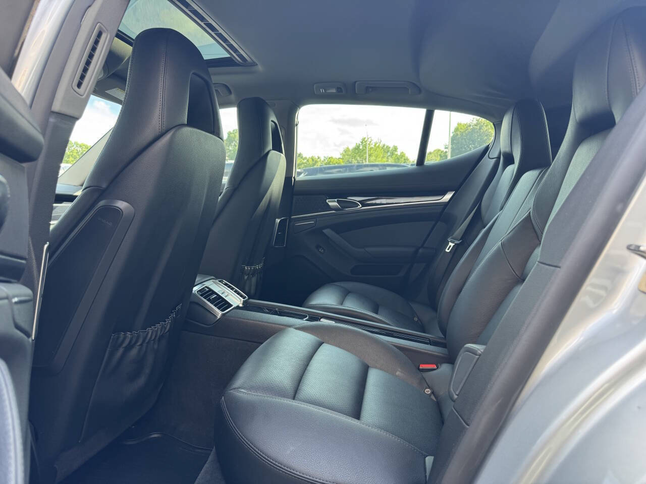 Used 2015 Porsche Panamera S RWD image 29