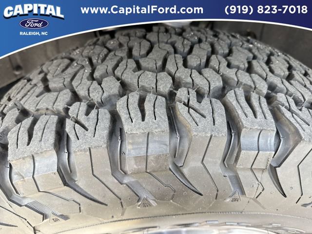 Certified 2025 Ford Bronco Badlands AWD/4WD image 13