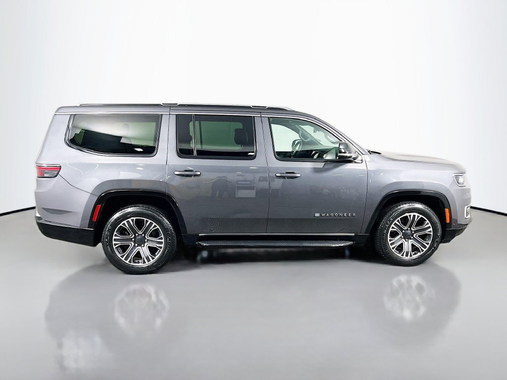 Used 2023 Jeep Wagoneer Series II AWD/4WD image 4