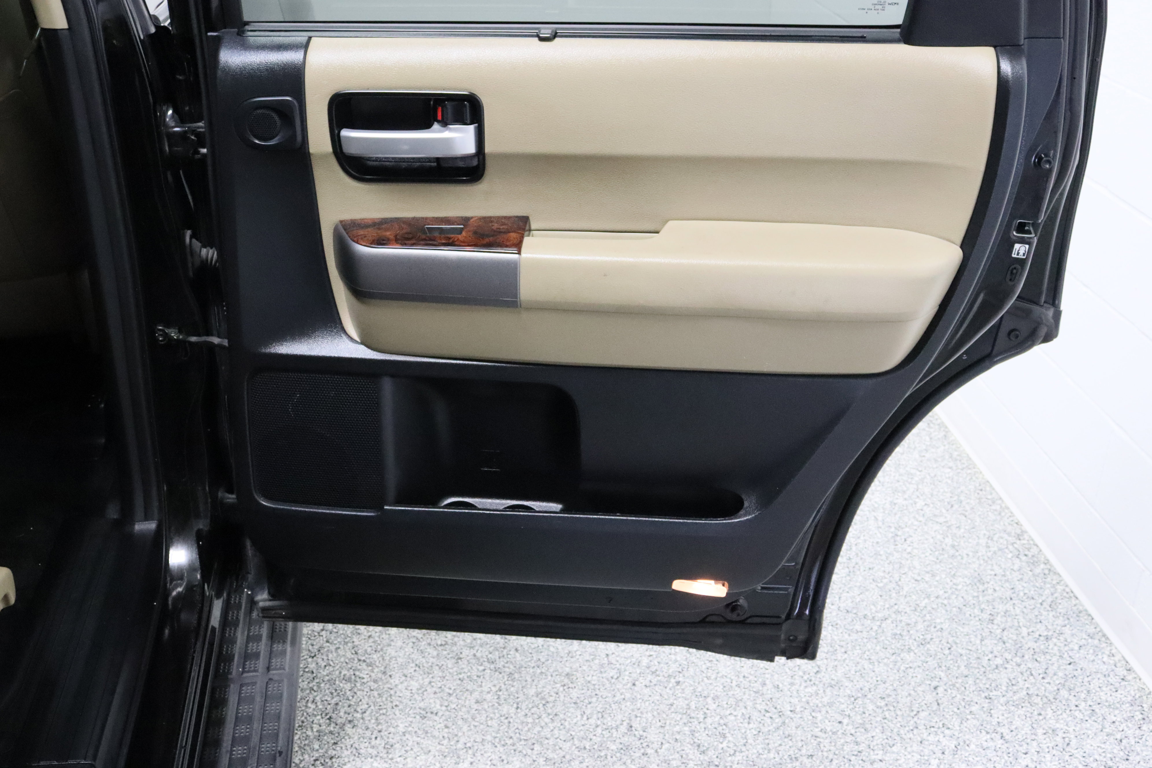 Used 2014 Toyota Sequoia Limited RWD image 36