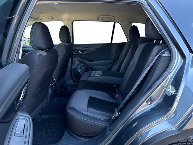 Used 2024 Subaru Outback Premium AWD/4WD image 11