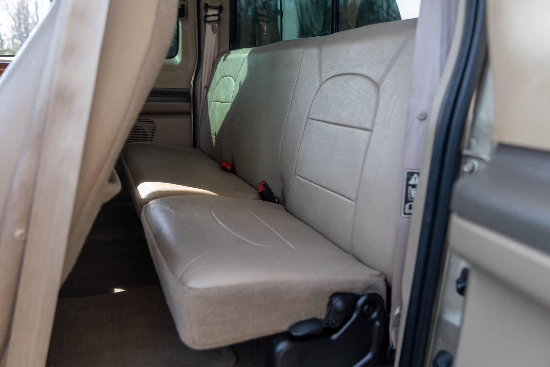 Used 2000 Ford F250 XL image 28