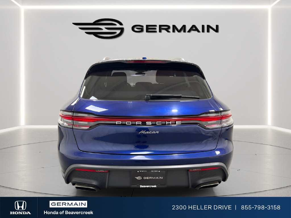 Used 2022 Porsche Macan AWD/4WD image 7