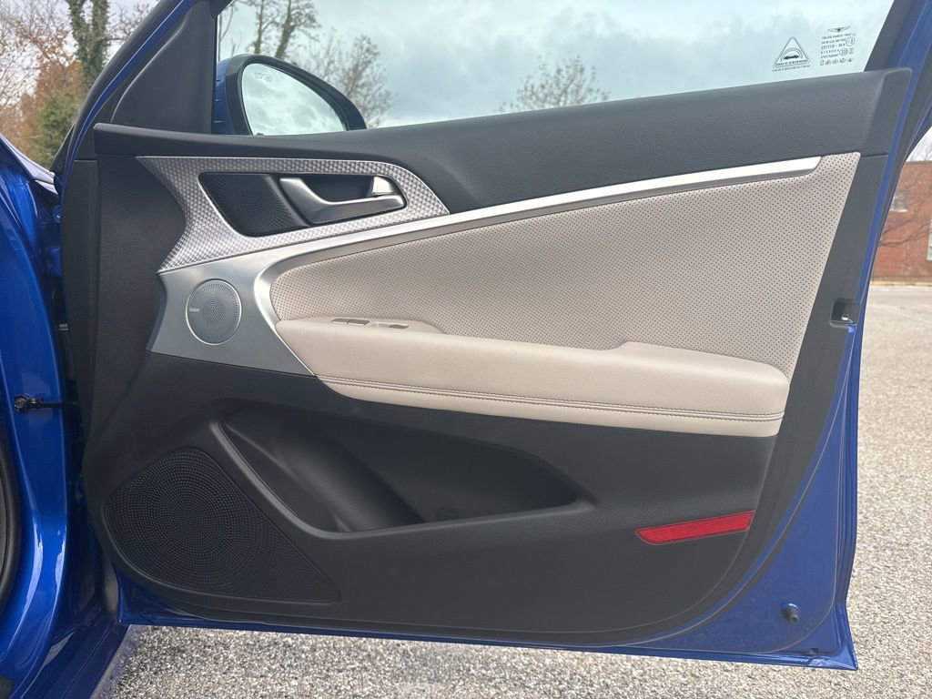 Used 2023 Genesis G70 3.3T w/ Sport Advanced Package image 32