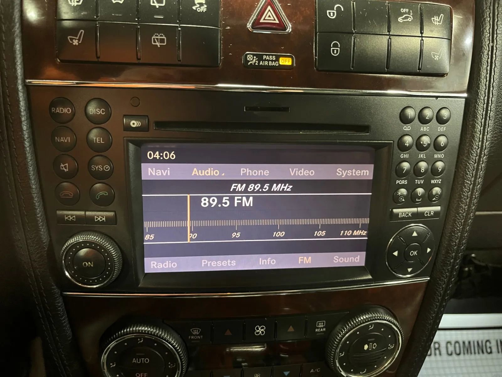 Used 2012 Mercedes-Benz G 550 G 550 Sport Utility 4D image 31