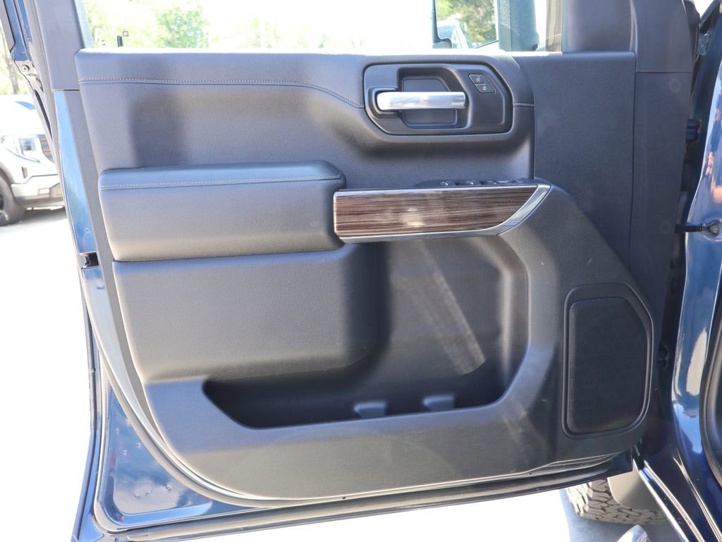 Used 2020 Chevrolet Silverado 2500 LT w/ All Star Edition AWD/4WD image 12