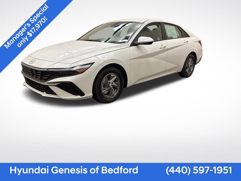 Certified 2025 Hyundai Elantra SE
