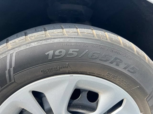 Used 2019 Chevrolet Cruze LS FWD image 14