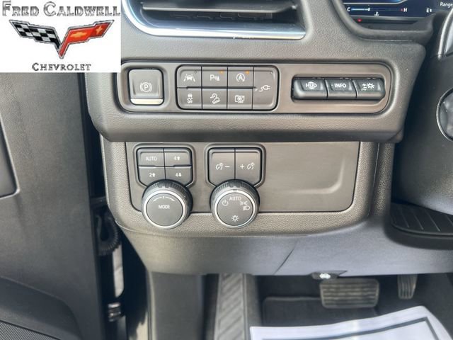 Used 2022 Chevrolet Suburban High Country image 23