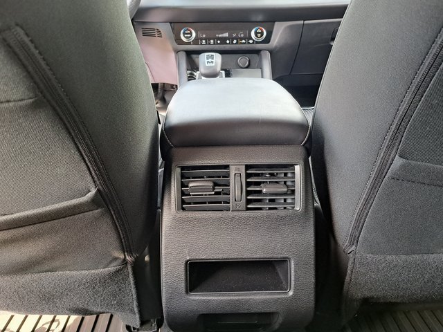 Used 2024 Mitsubishi Outlander ES AWD/4WD image 25