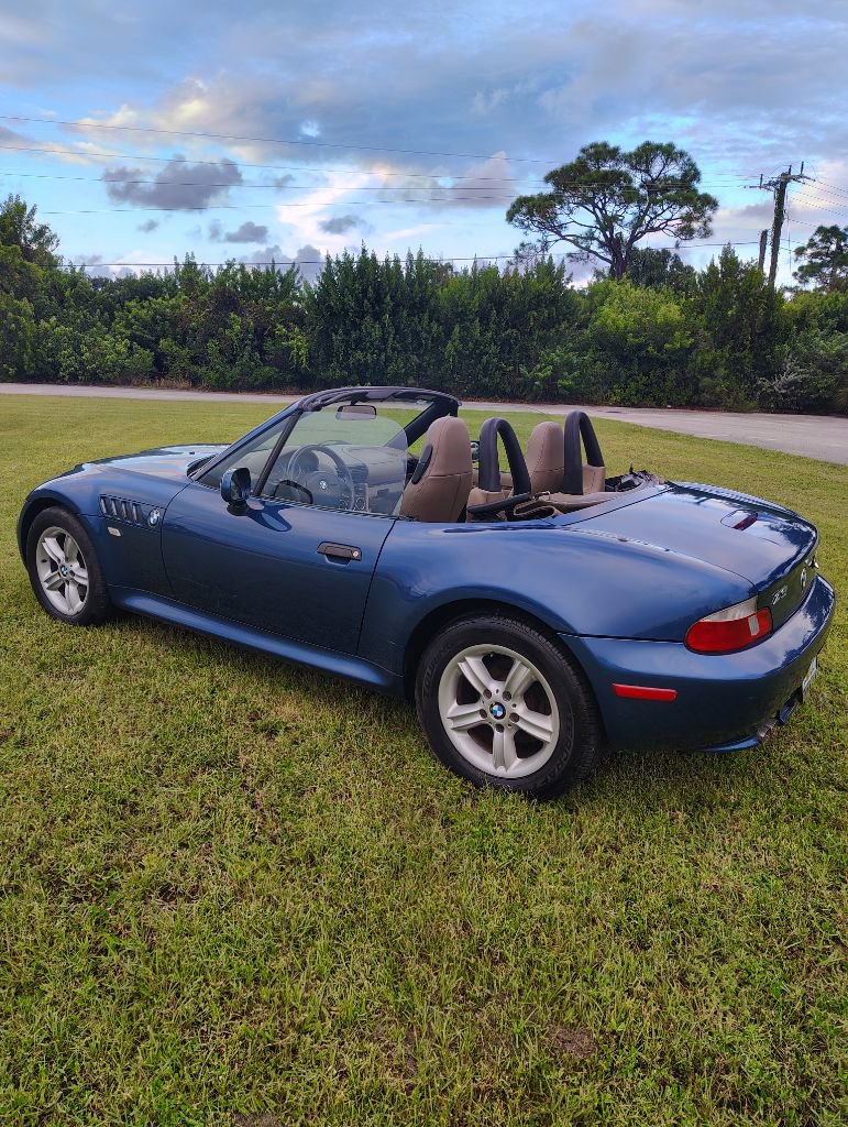 Used 2001 BMW Z3 2.5i image 3