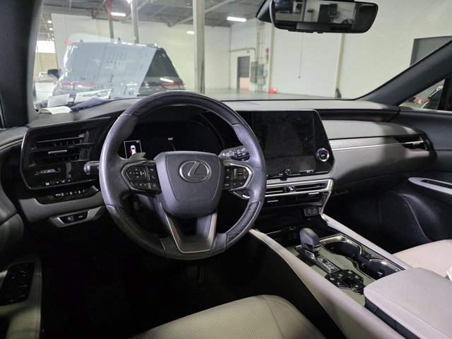 Used 2023 Lexus RX 350 Premium w/ Cold Area Package AWD/4WD image 7