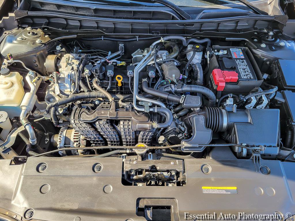 Used 2025 Nissan Altima 2.5 SV FWD image 34