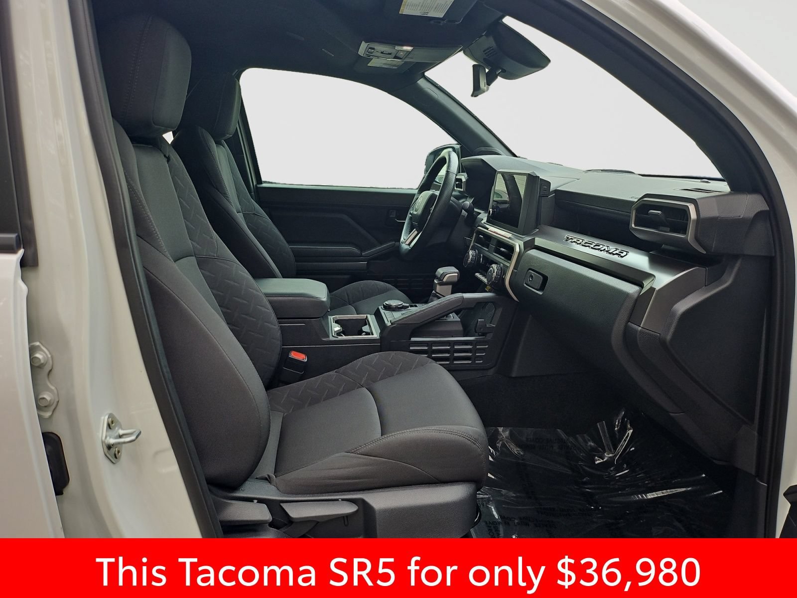 Used 2024 Toyota Tacoma SR5 AWD/4WD image 17