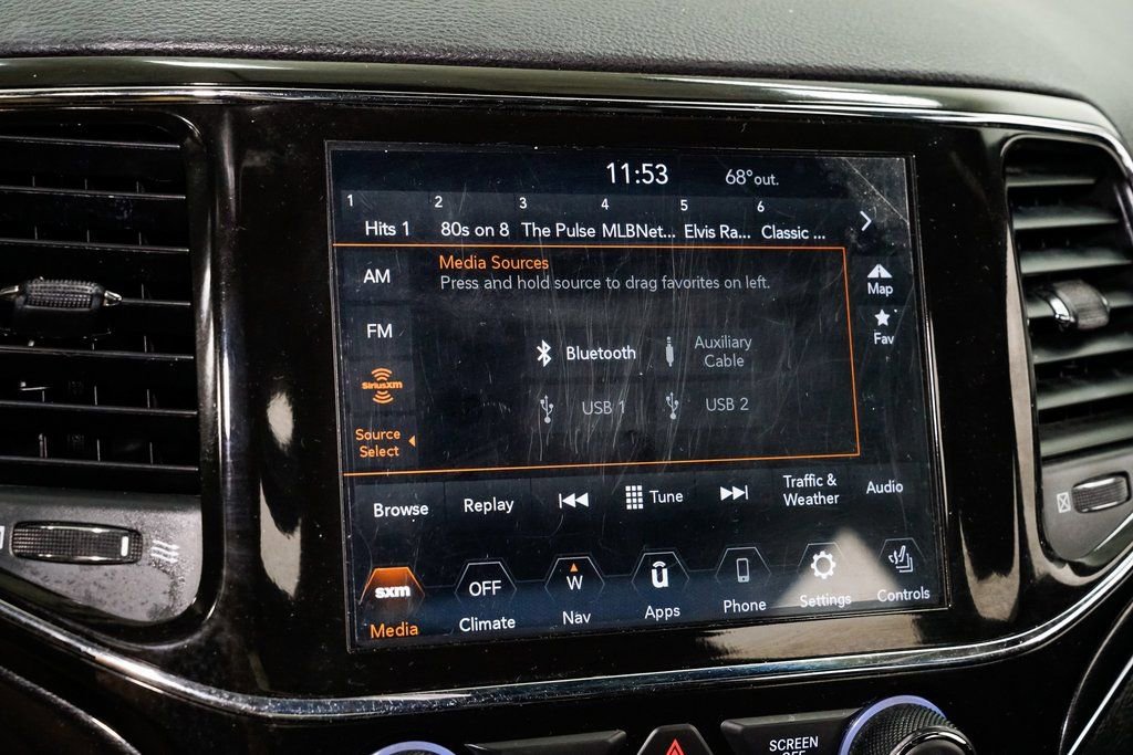 Used 2021 Jeep Grand Cherokee Trailhawk image 18