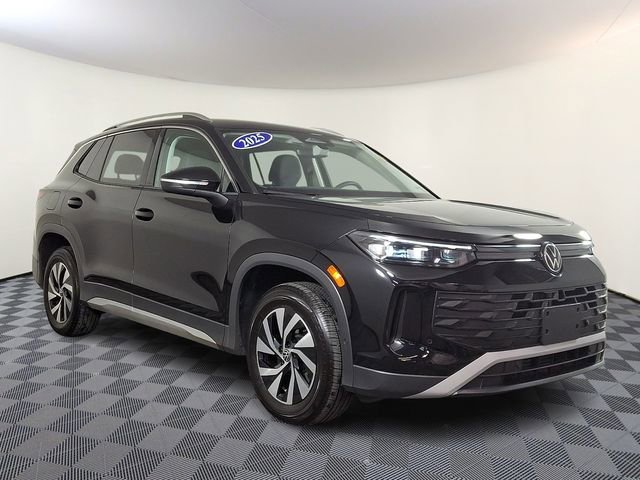 Used 2025 Volkswagen Tiguan S