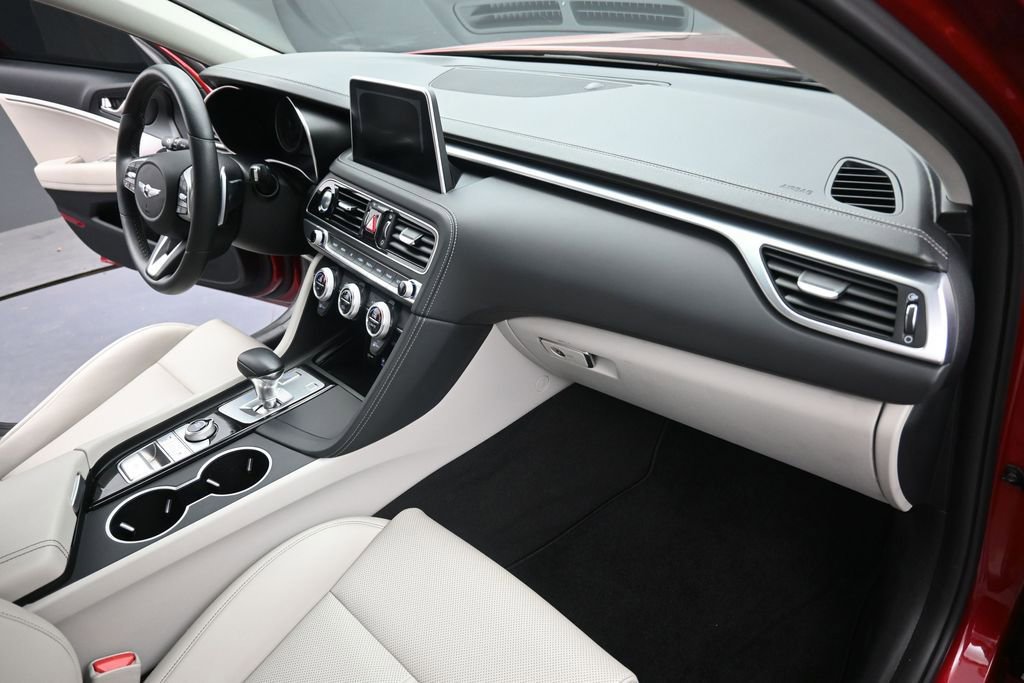 Used 2020 Genesis G70 2.0T RWD image 16