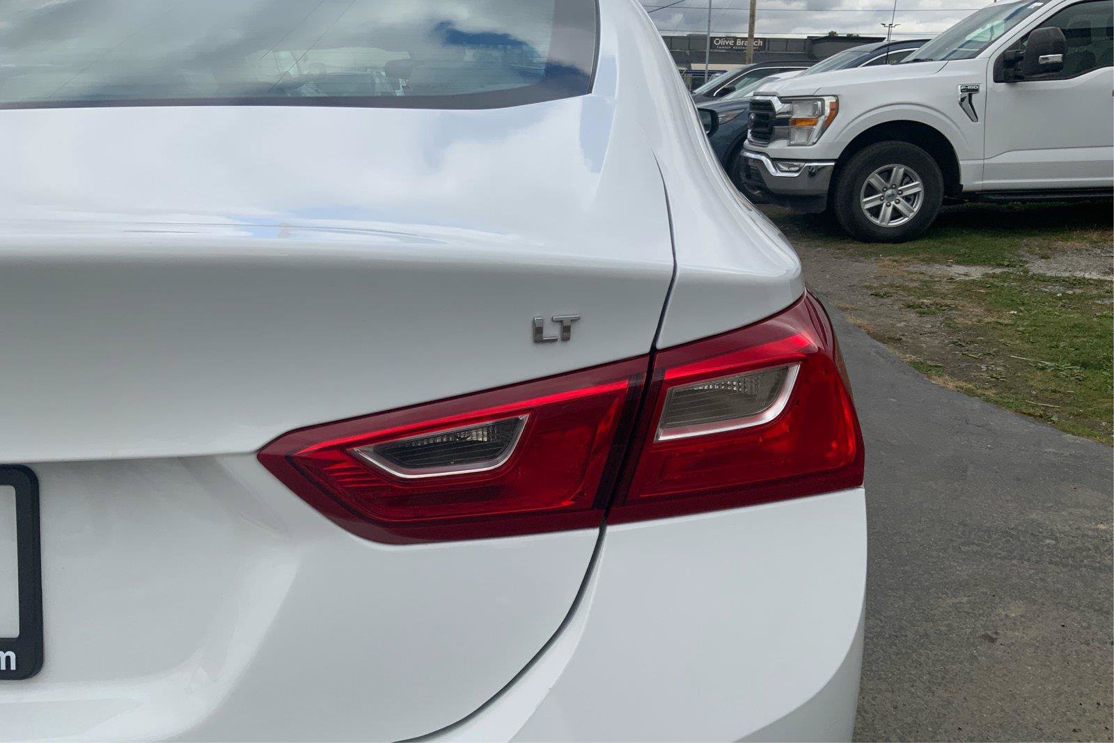 Used 2024 Chevrolet Malibu LT FWD image 24