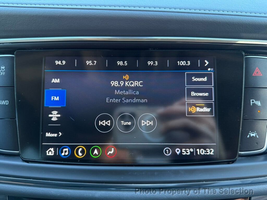 Used 2021 Buick Enclave Premium w/ Sun and Sites Package image 27