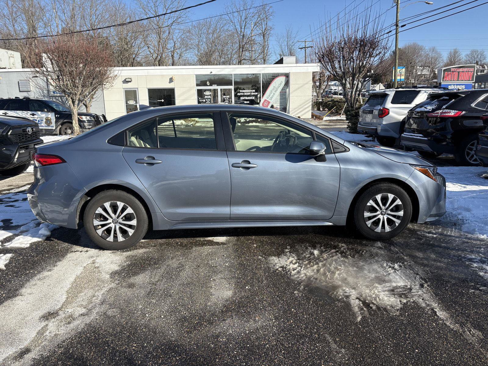 Used 2022 Toyota Corolla LE image 8