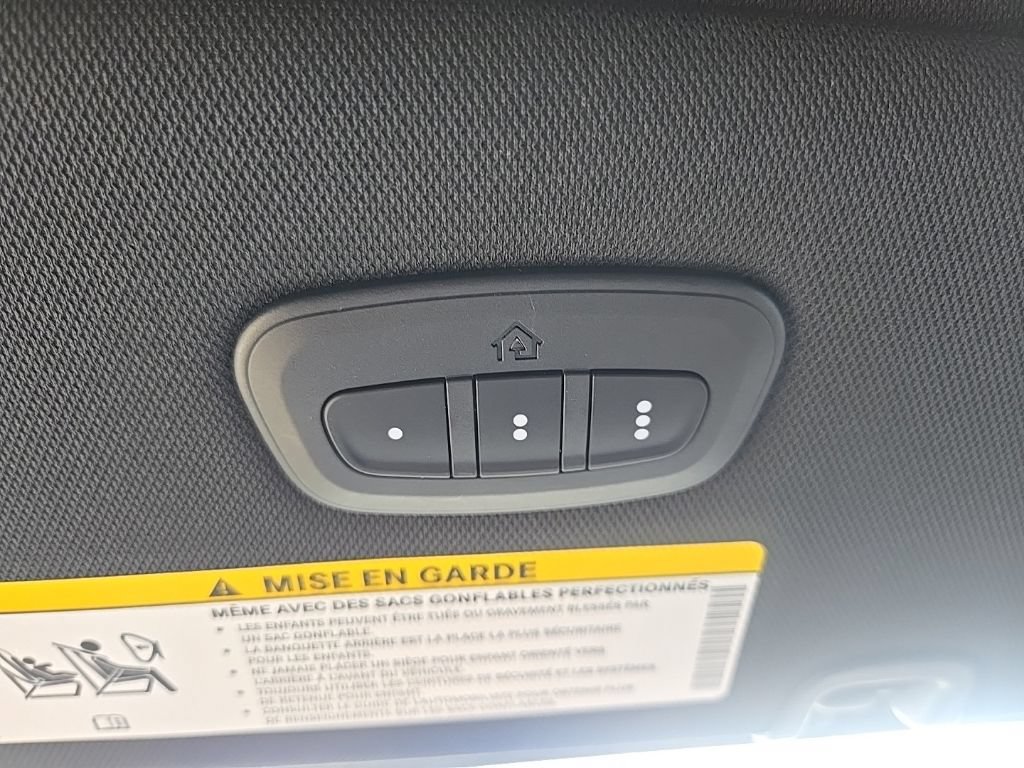 New 2027 Chrysler Pacifica Select w/ Family Tech Group FWD image 72