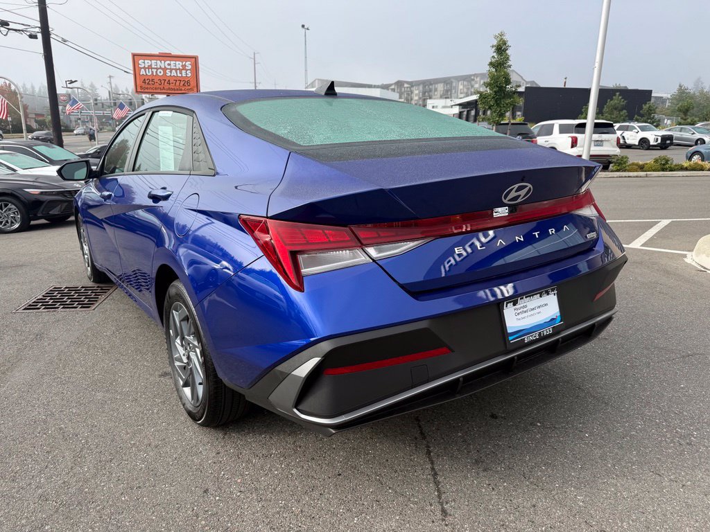 Certified 2026 Hyundai Elantra Hybrid FWD image 3