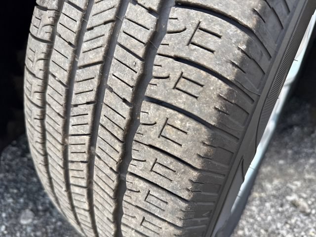 Used 2017 Chrysler Pacifica Touring-L Plus FWD image 29