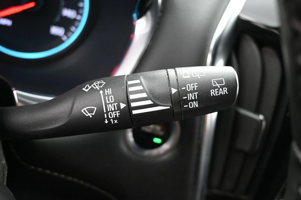 Used 2023 Chevrolet Traverse LT AWD/4WD image 18
