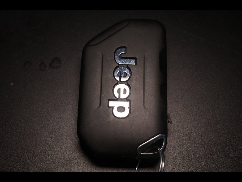 Used 2022 Jeep Wrangler Unlimited Sport AWD/4WD image 27
